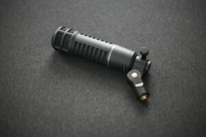 EV - RE20 Black